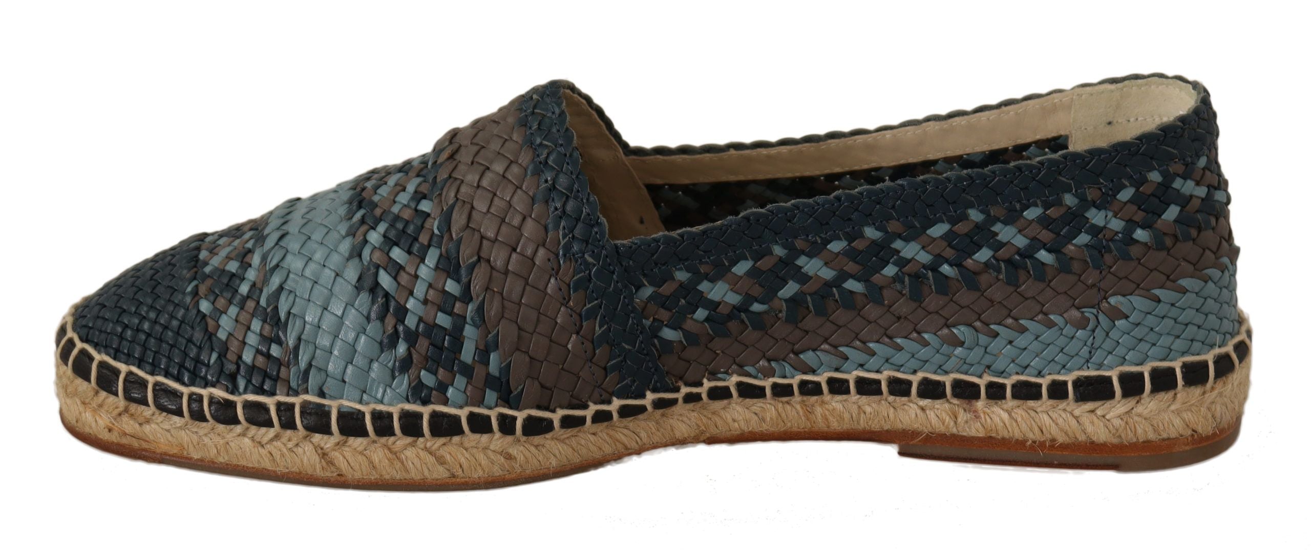 Elegant espadrilles made of woven leather