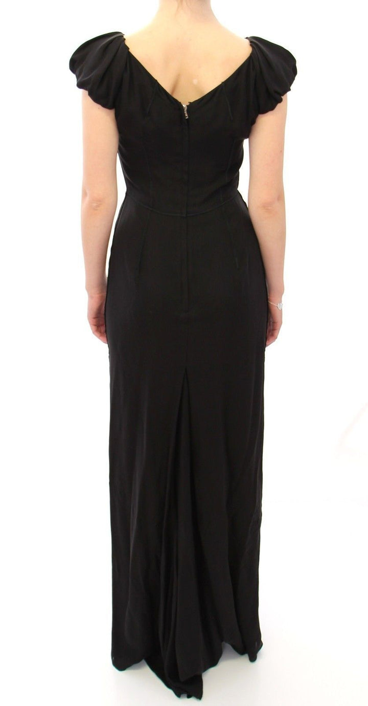 Elegantes Abendkleid aus Seide mit kurzen Ärmeln