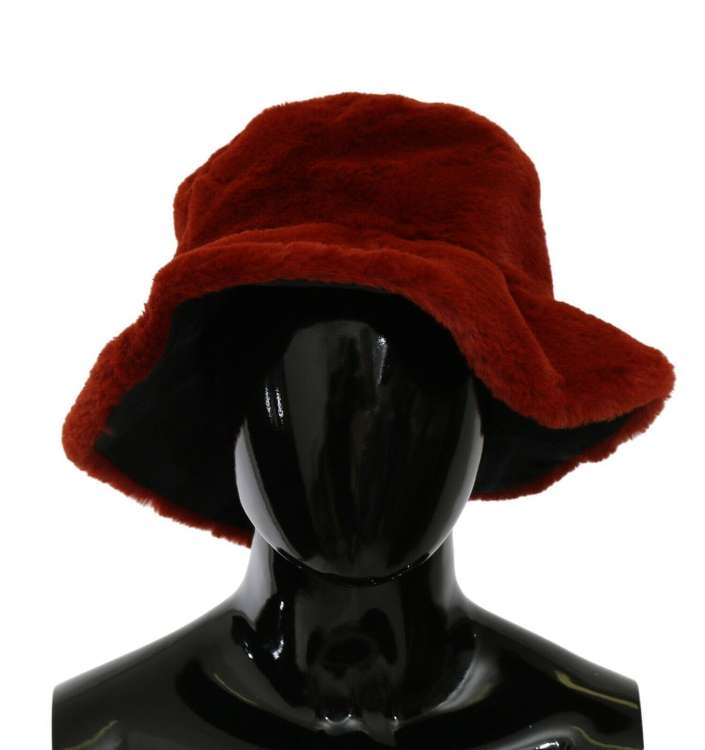 Elegant red peaked cap with logo details