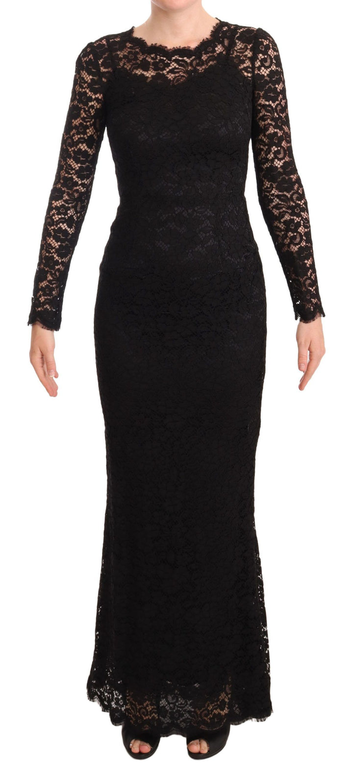 Elegant mermaid dress made of laminated lace