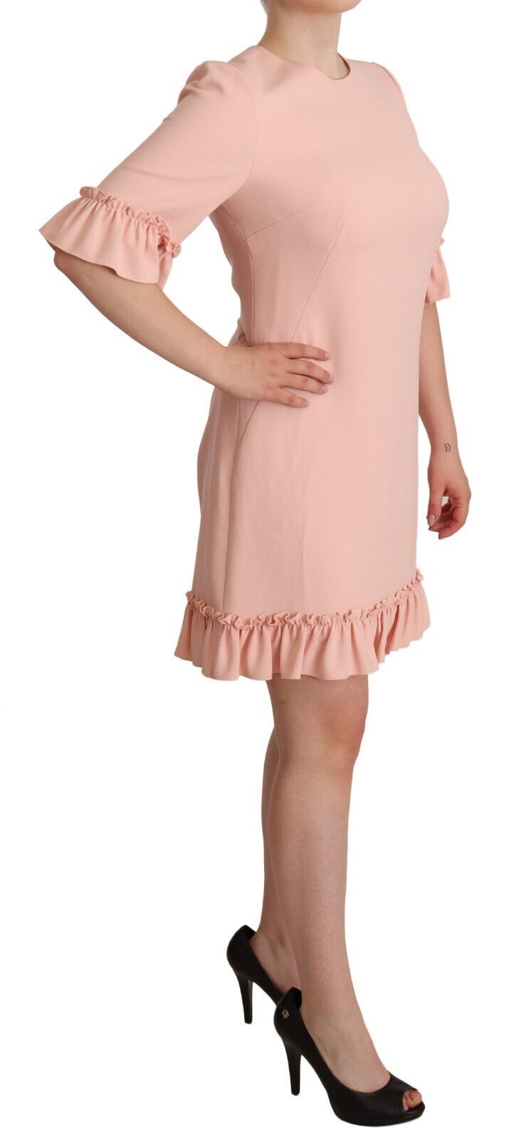 Sheath dress with gathered sleeves in pink