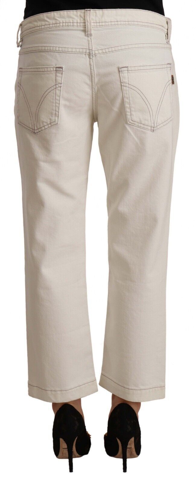 Chic off-white cropped jeans - fashionista must-have