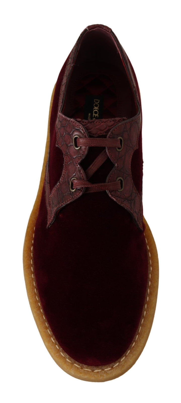 Elegant dress shoes made of velvet and exotic leather