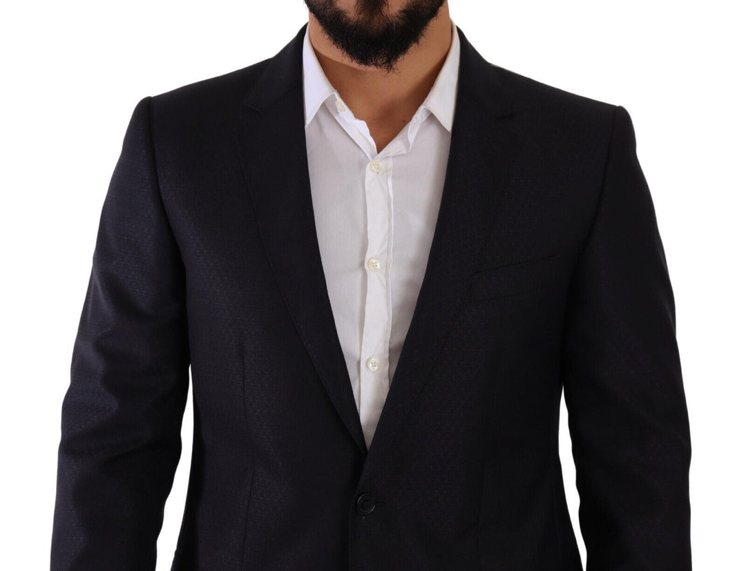 Elegant slim fit men's suit made of wool, silk and cashmere