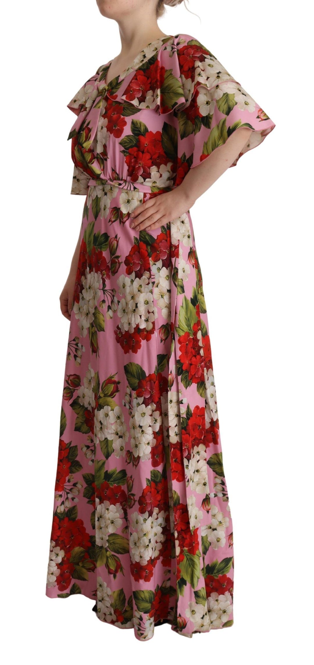 Charming silk maxi dress with floral pattern