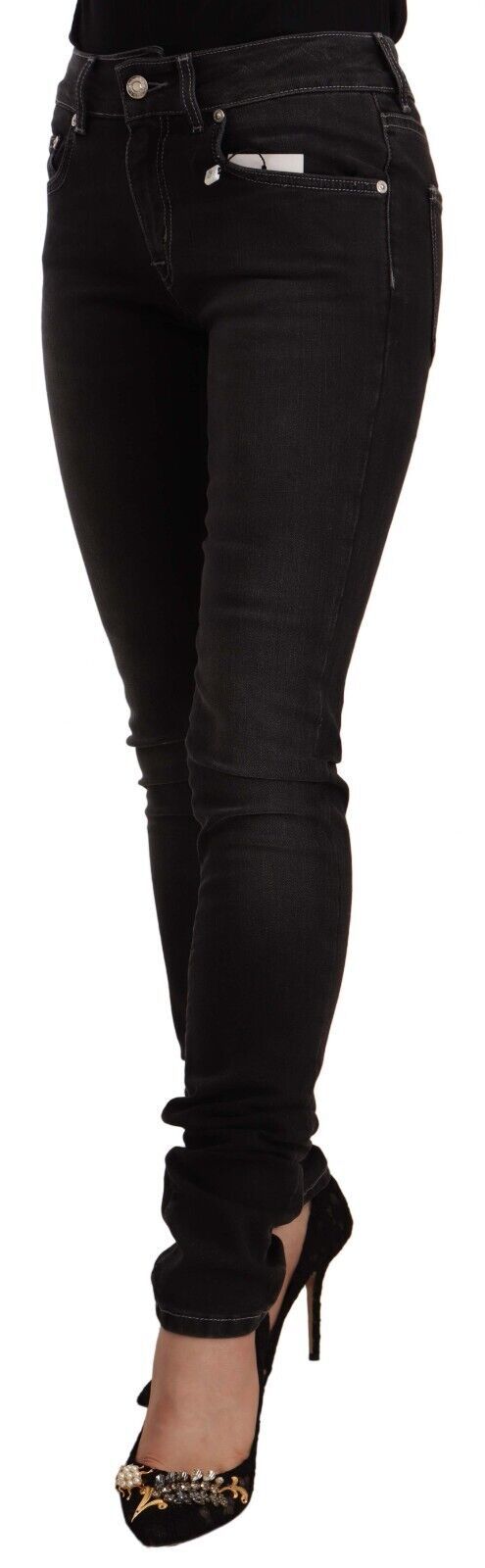 Schwarze gewaschene Slim Fit Jeans mit mittlerer Taille aus Baumwolle