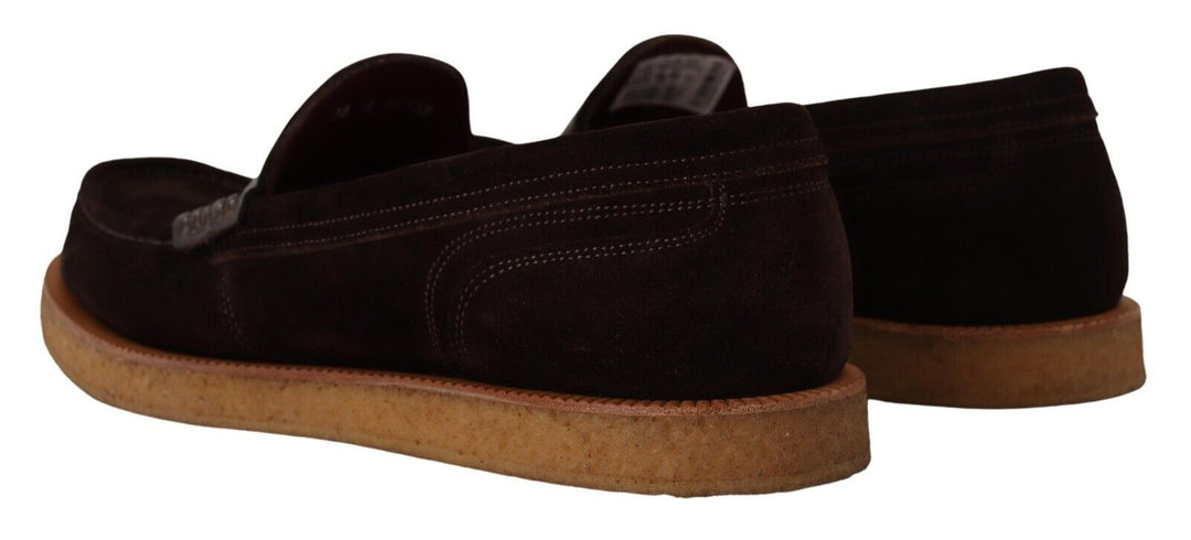 Elegant suede loafers with crocodile in brown