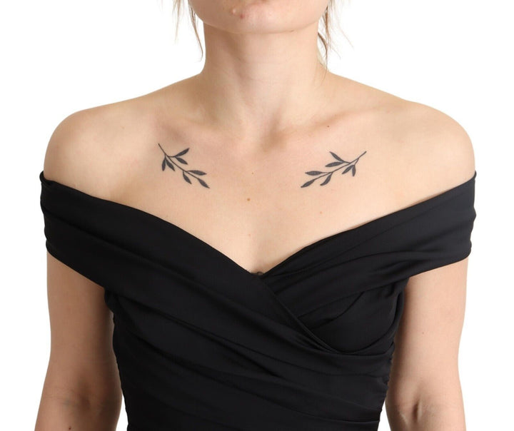 Elegant off-the-shoulder dress made of black silk