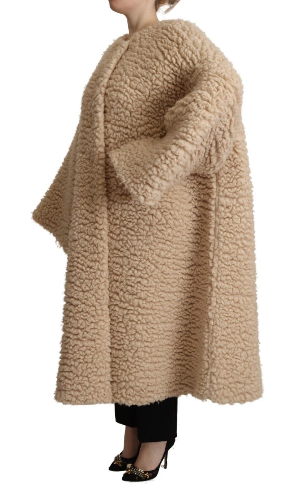 Elegant cashmere coat in beige