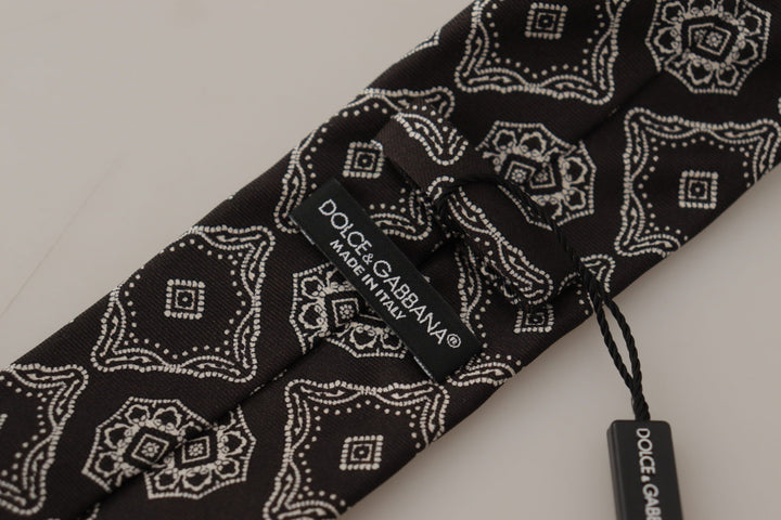 Elegant geometric silk bow tie