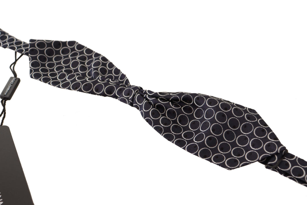 Elegant silk bow tie in black and white