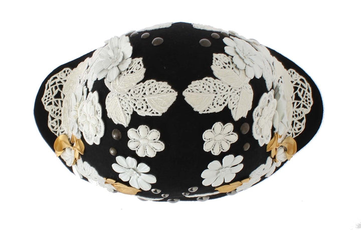 Eleganter Cloche-Hut aus schwarzer Wolle mit Blumenmuster