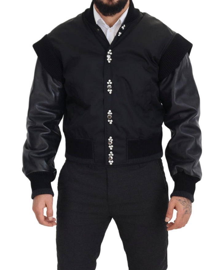 Elegante schwarze Bomberjacke mit Kristallverzierungen