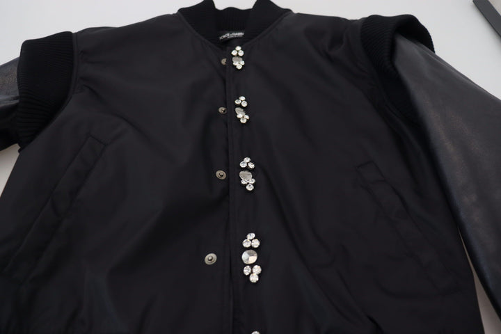 Elegante schwarze Bomberjacke mit Kristallverzierungen