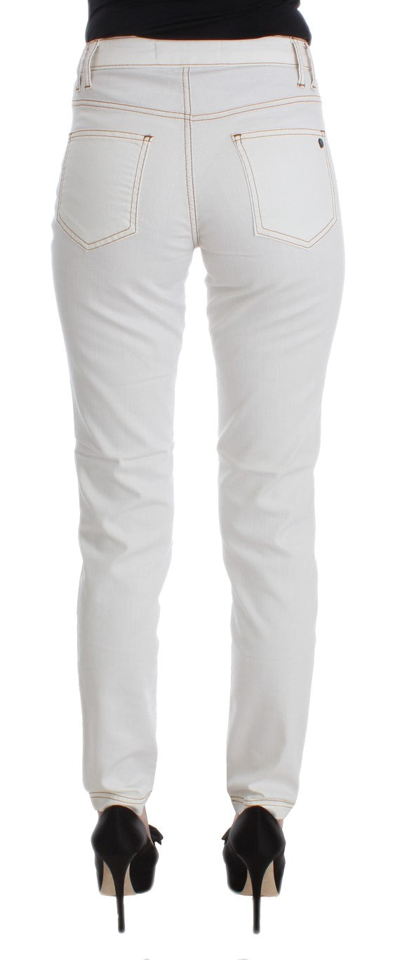 Chic white slim fit denim