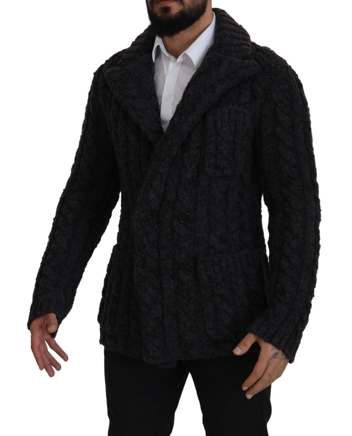 Elegant double-breasted coat made of wool and cashmere