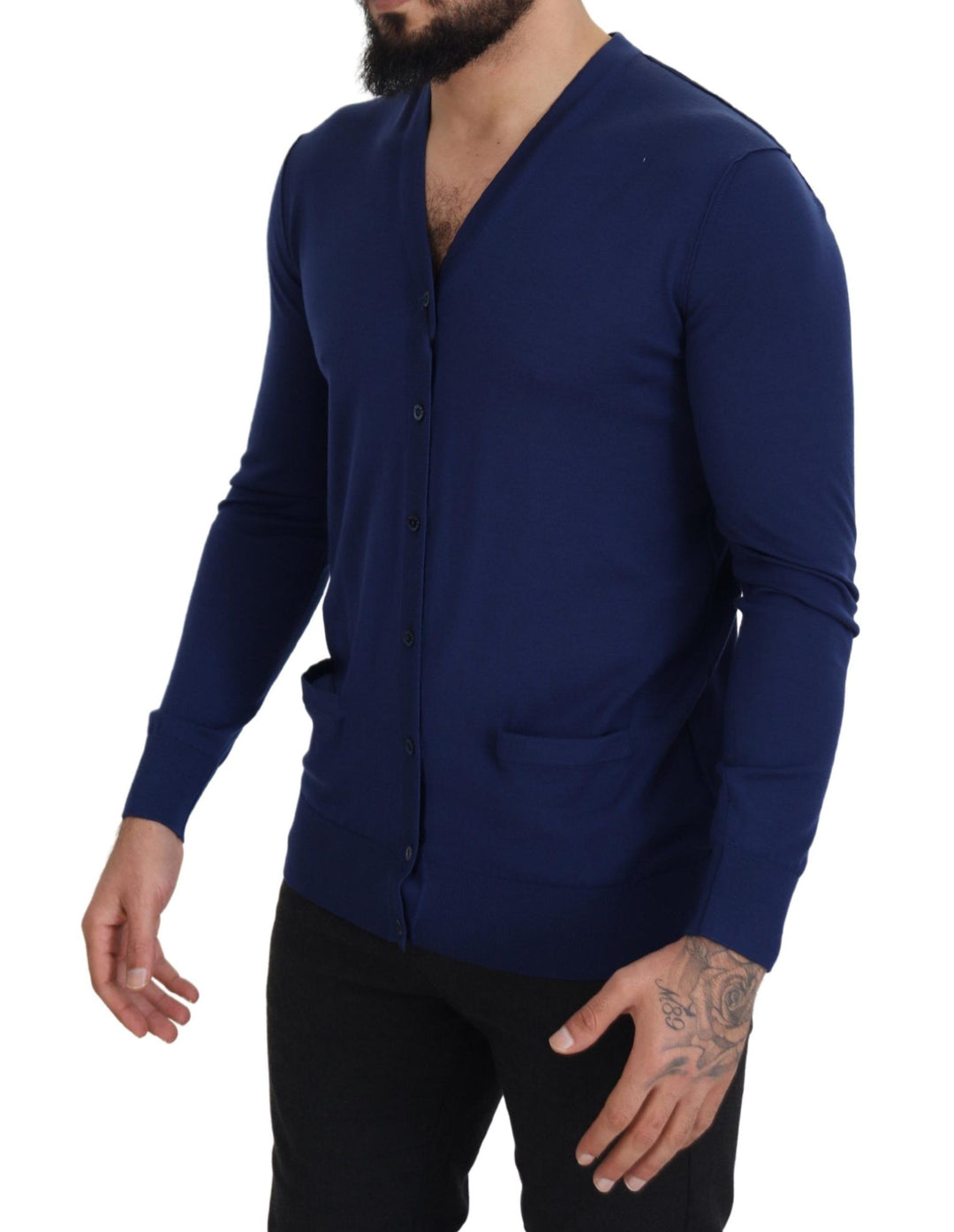 Elegant cardigan made of blue virgin wool