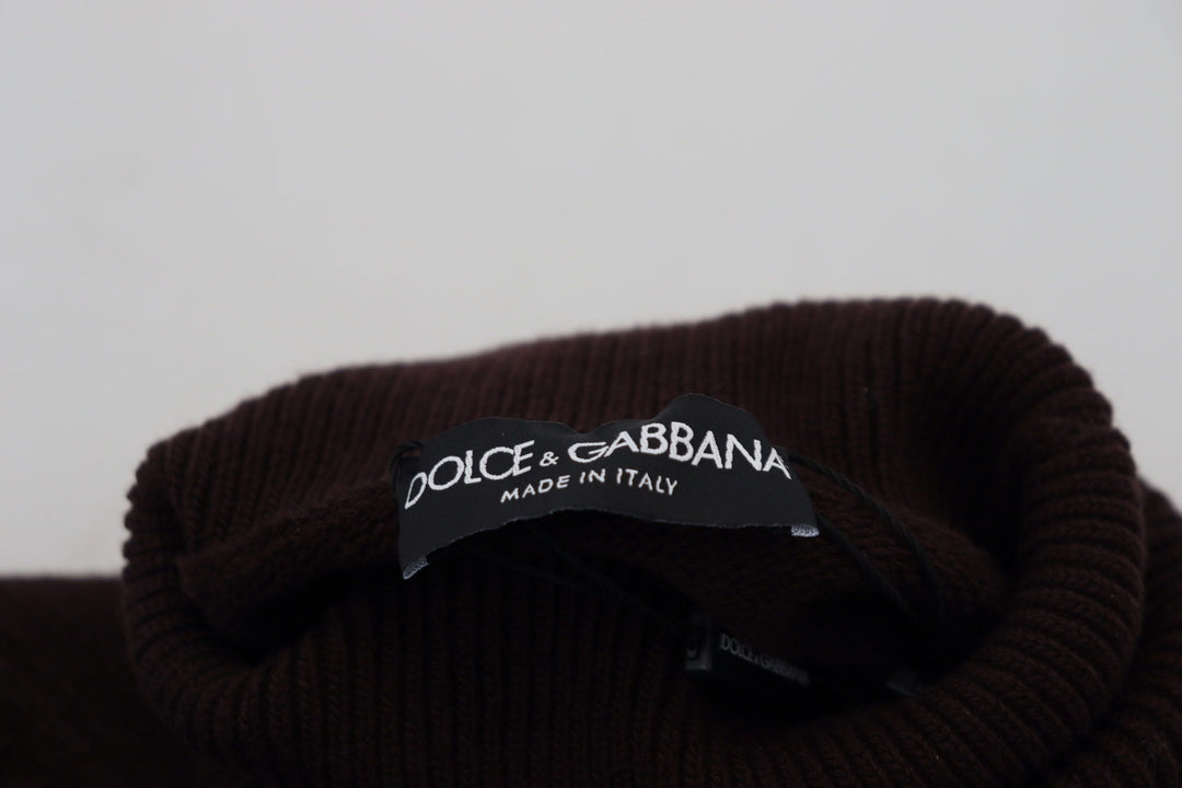 Elegant wool turtleneck sweater