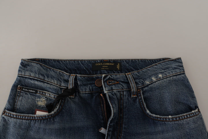 Chic boyfriend-cut jeans with a mid-waist made of denim