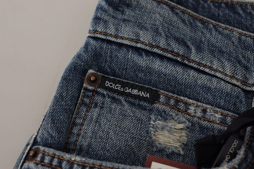 Chic boyfriend-cut jeans with a mid-waist made of denim
