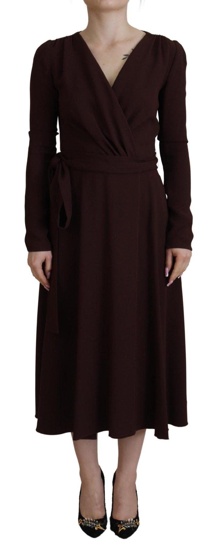 Braunes langärmeliges Midi-Stretch-Kleid mit Wickeloptik