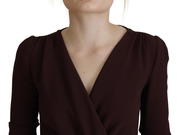 Braunes langärmeliges Midi-Stretch-Kleid mit Wickeloptik