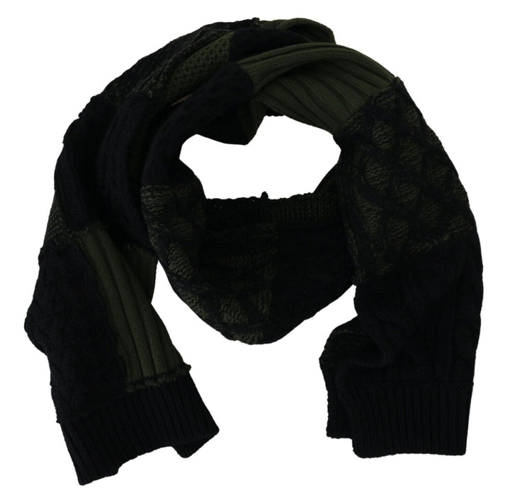 Elegant wool scarf in black &amp; green