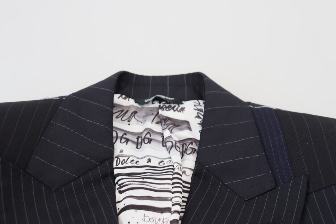 Elegant double-breasted wool blazer in navy blue