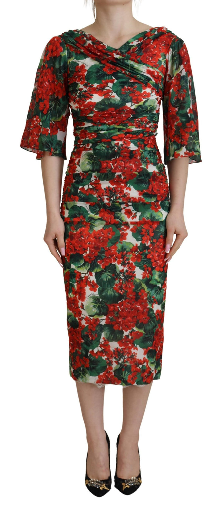 Charming sheath dress with floral print