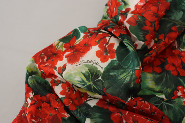 Charming sheath dress with floral print