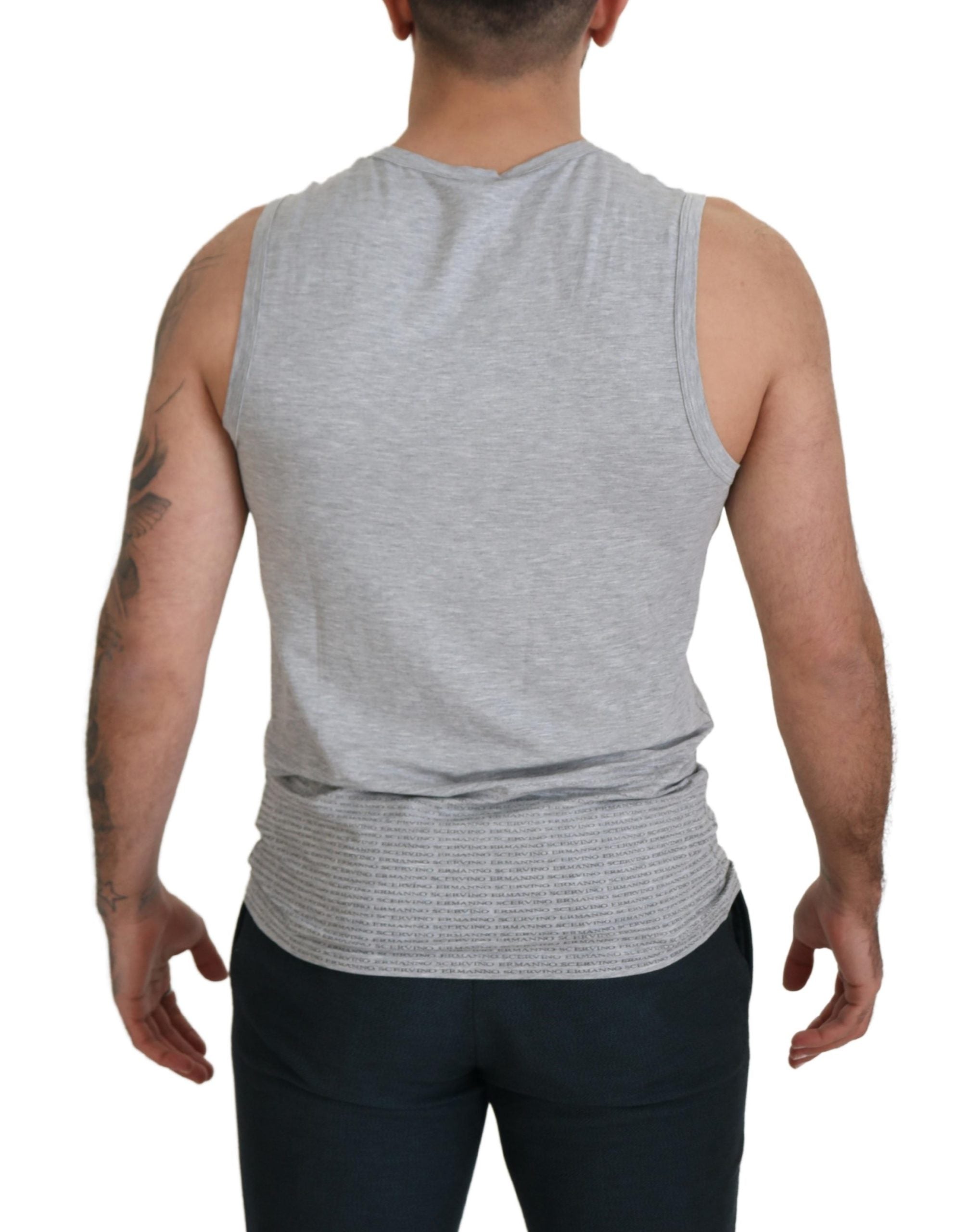 Chic grey sleeveless T-shirt with round neck