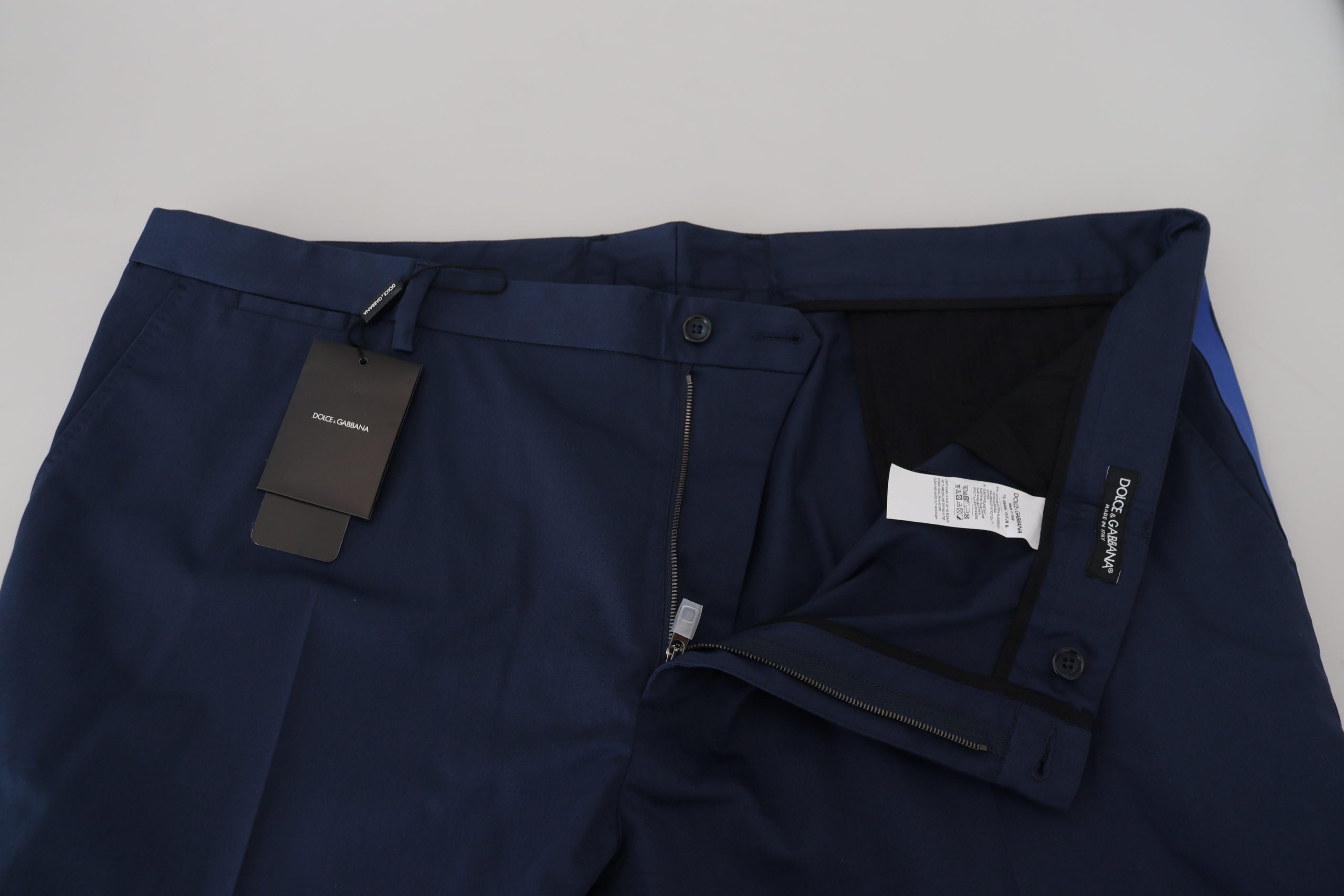 Chic cropped trousers made of wool blend