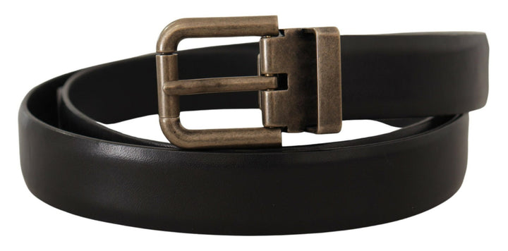 Elegant black calfskin belt