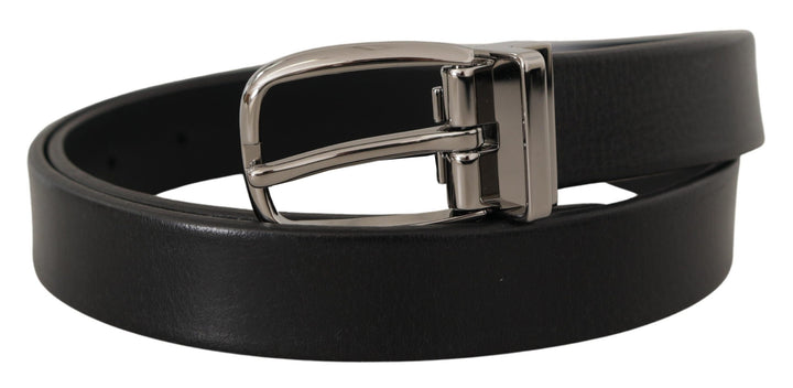 Schwarzes Leder Silber Chrom Metall Logo Schnalle Gürtel