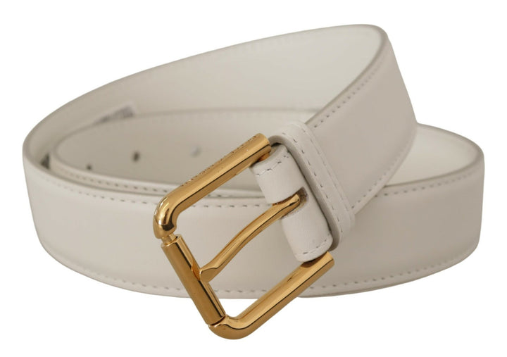 Chic white leather belt with gold-engraved buckle
