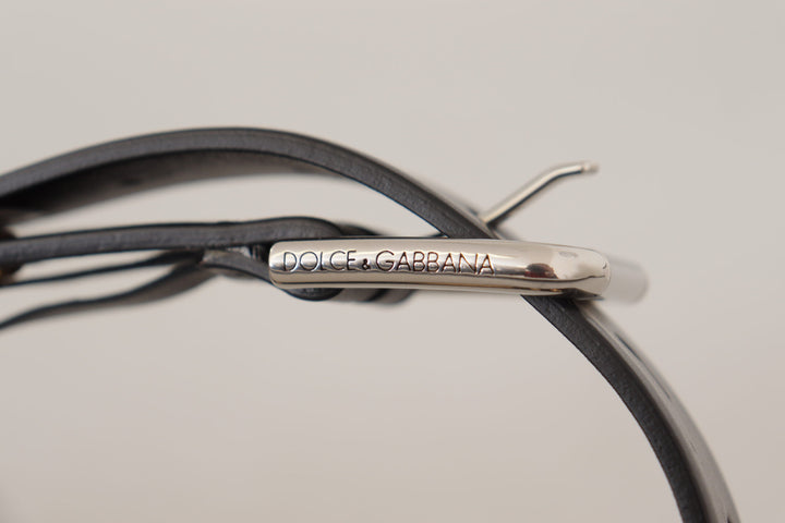 Chic black leather belt with engraved buckle