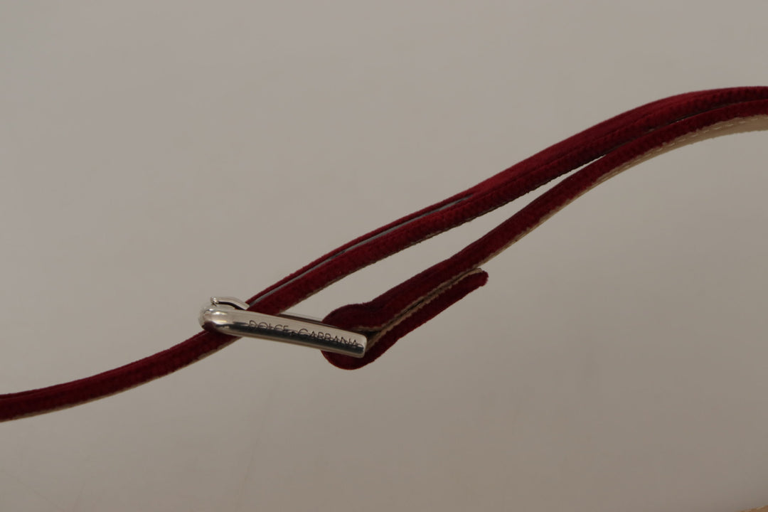 Elegant velvet belt with logo engraving