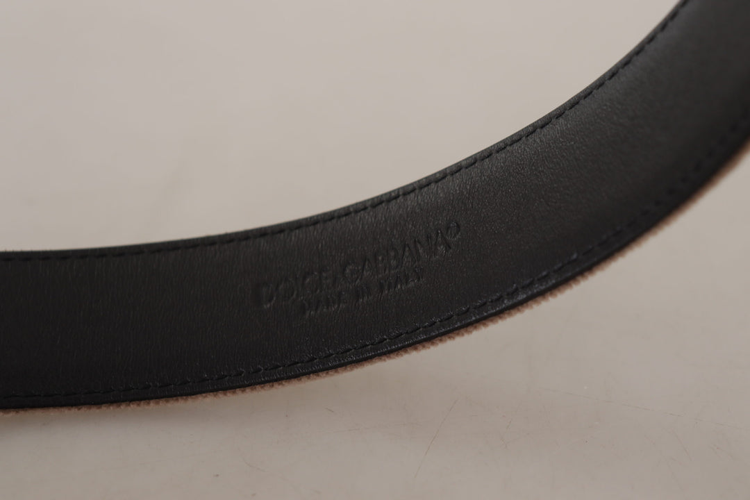Elegant belt with velvet logo buckle
