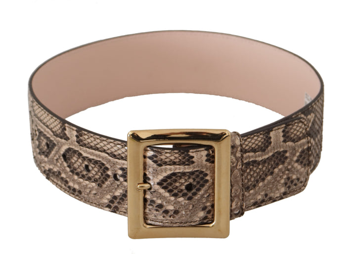 Elegant leather belt with logo buckle