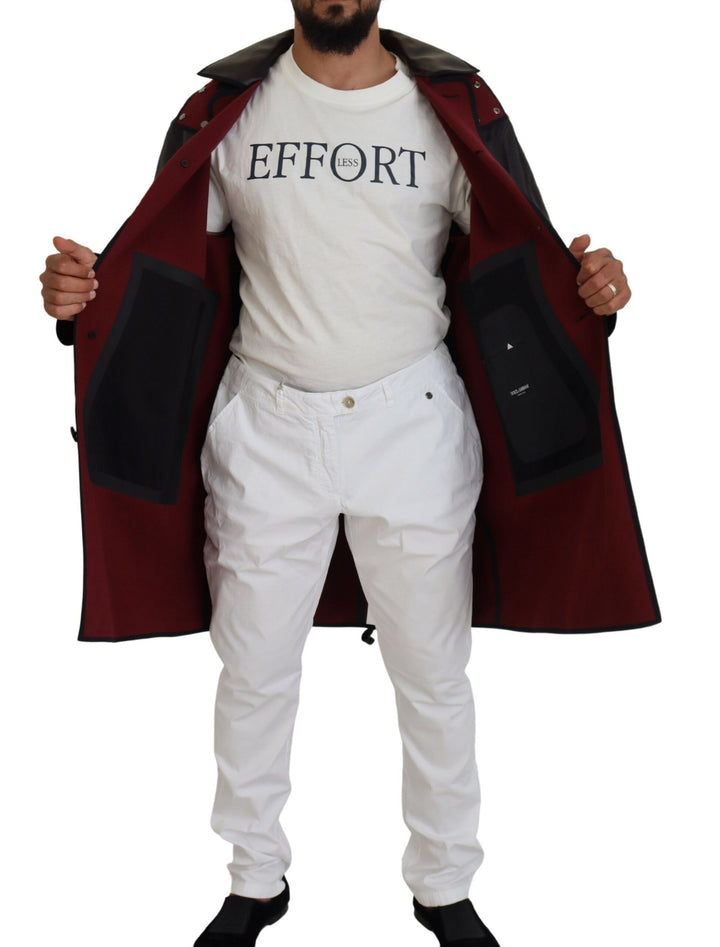 Eleganter Parka-Mantel mit Kapuze in Schwarz und Bordeaux