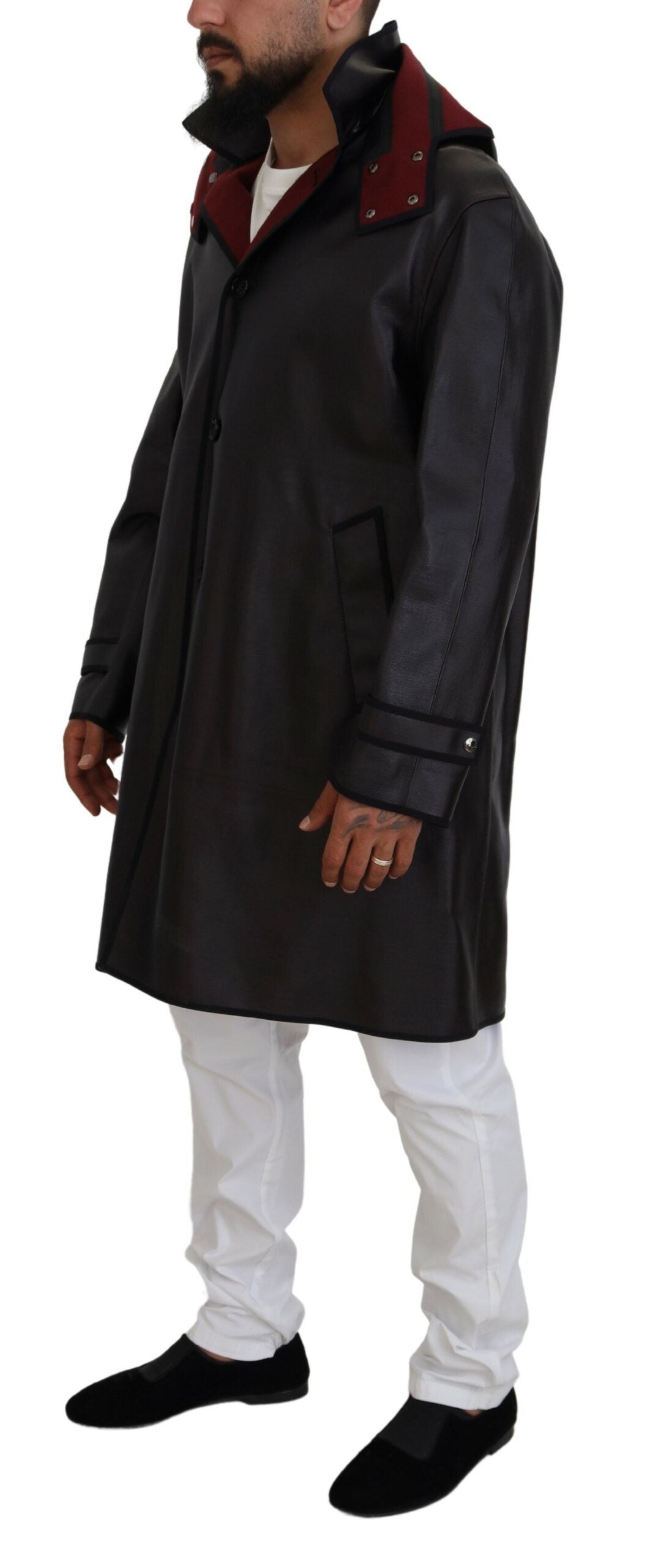 Eleganter Parka-Mantel mit Kapuze in Schwarz und Bordeaux