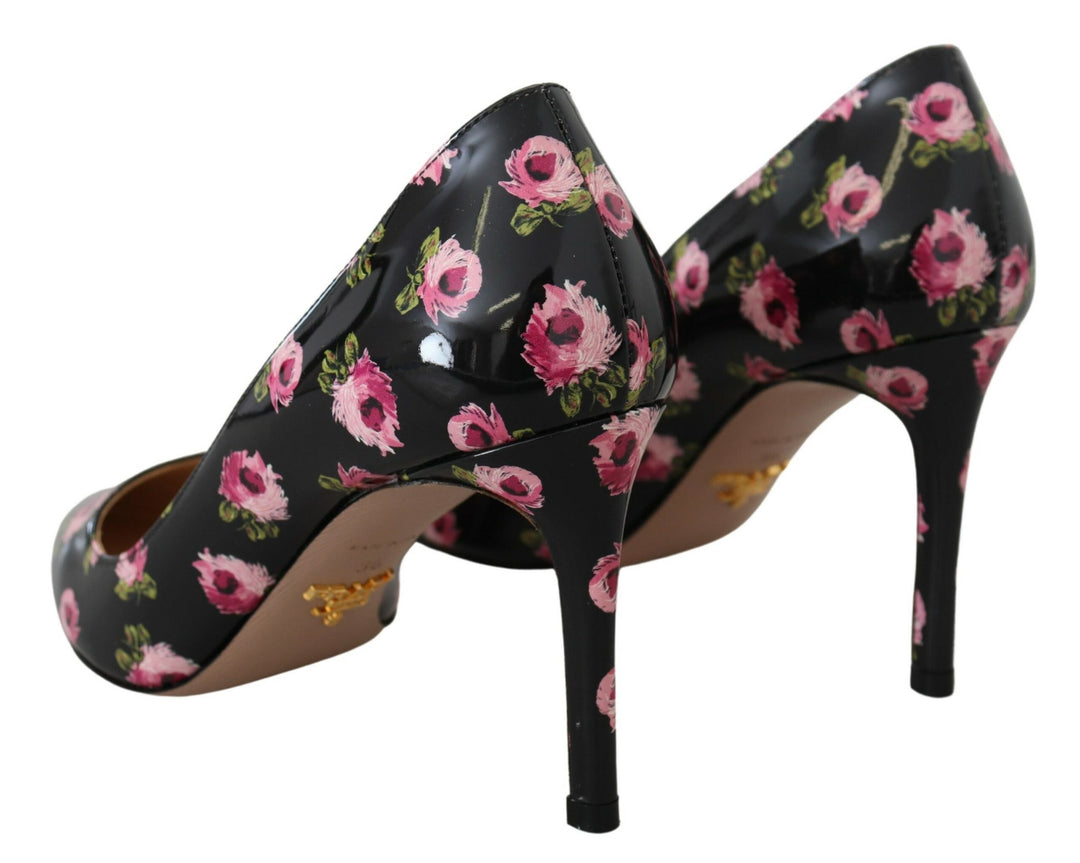 Elegant leather pumps with floral print