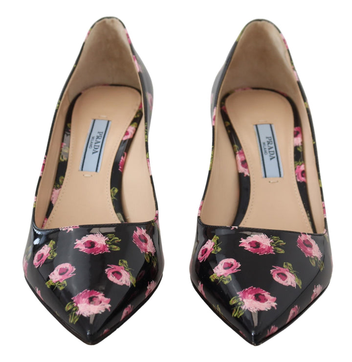 Elegant leather pumps with floral print