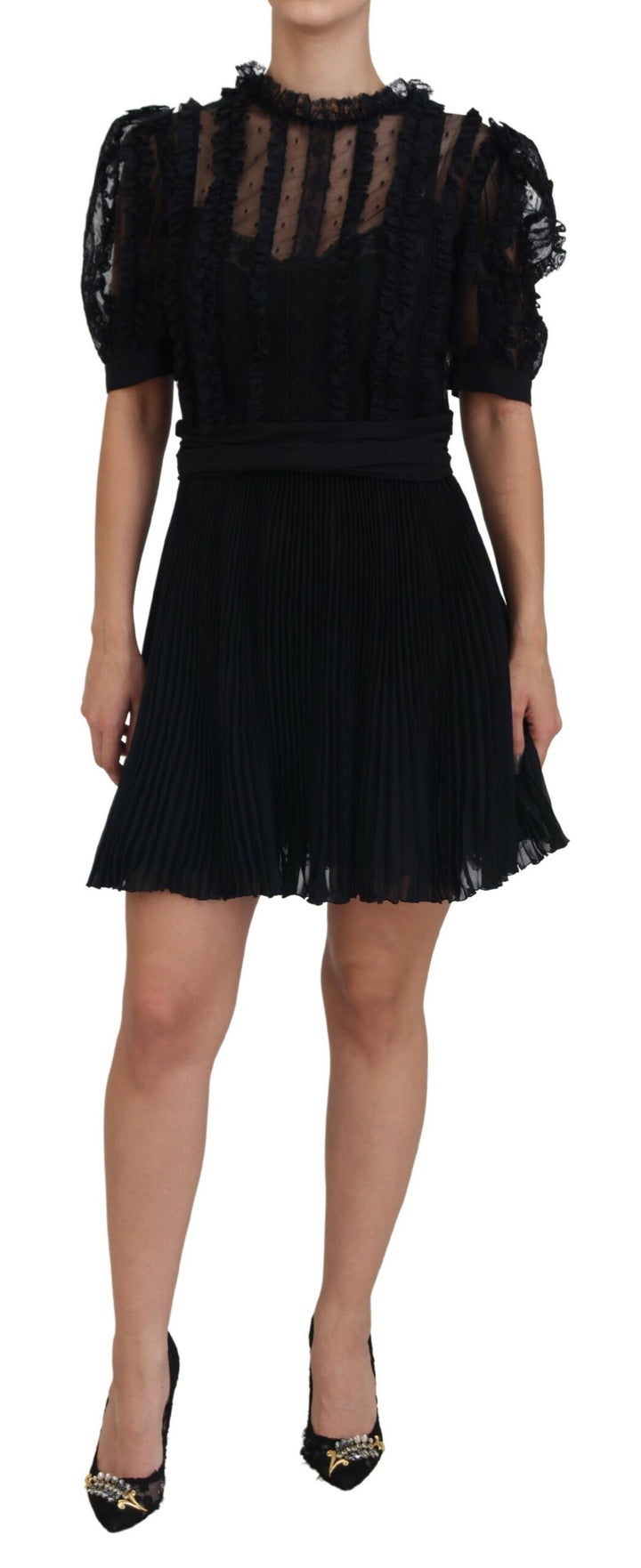Schwarzes Mini-Nylonkleid mit Spitzenbesatz in A-Linie