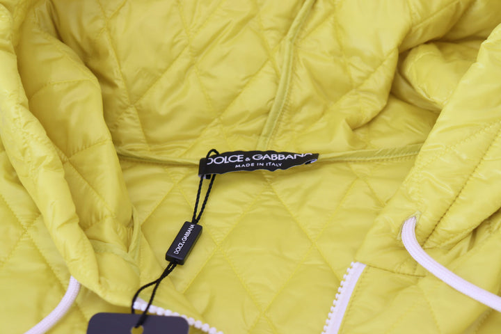 Gelbe Nylon Steppjacke mit Kapuze und Pullover