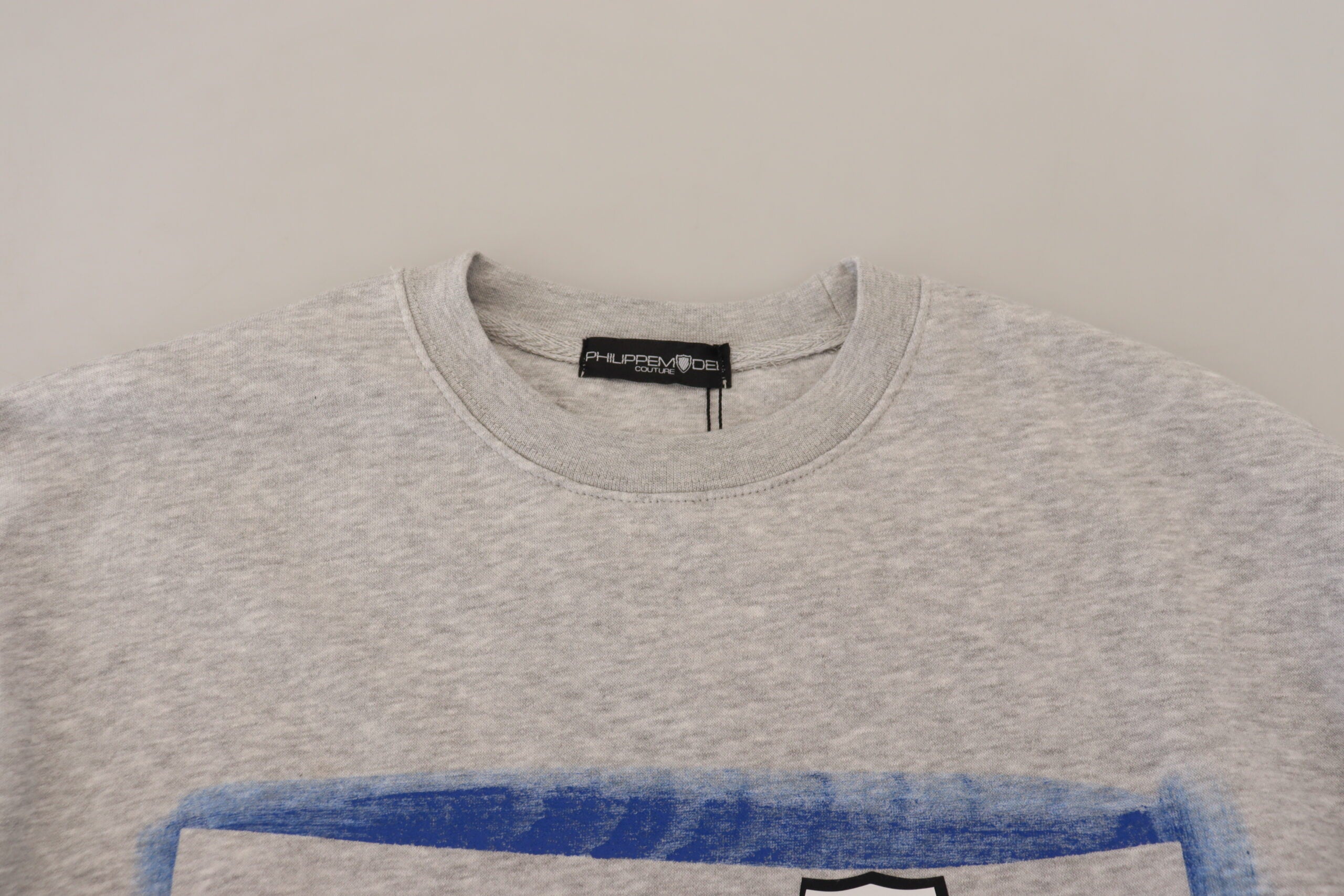 Grauer bedruckter Pullover mit langen Ärmeln Pullover