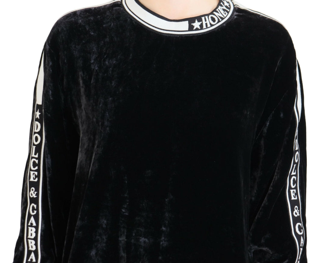 Elegant sweater made of silk blend and velvet