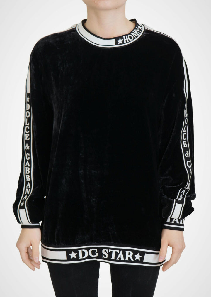 Elegant sweater made of silk blend and velvet
