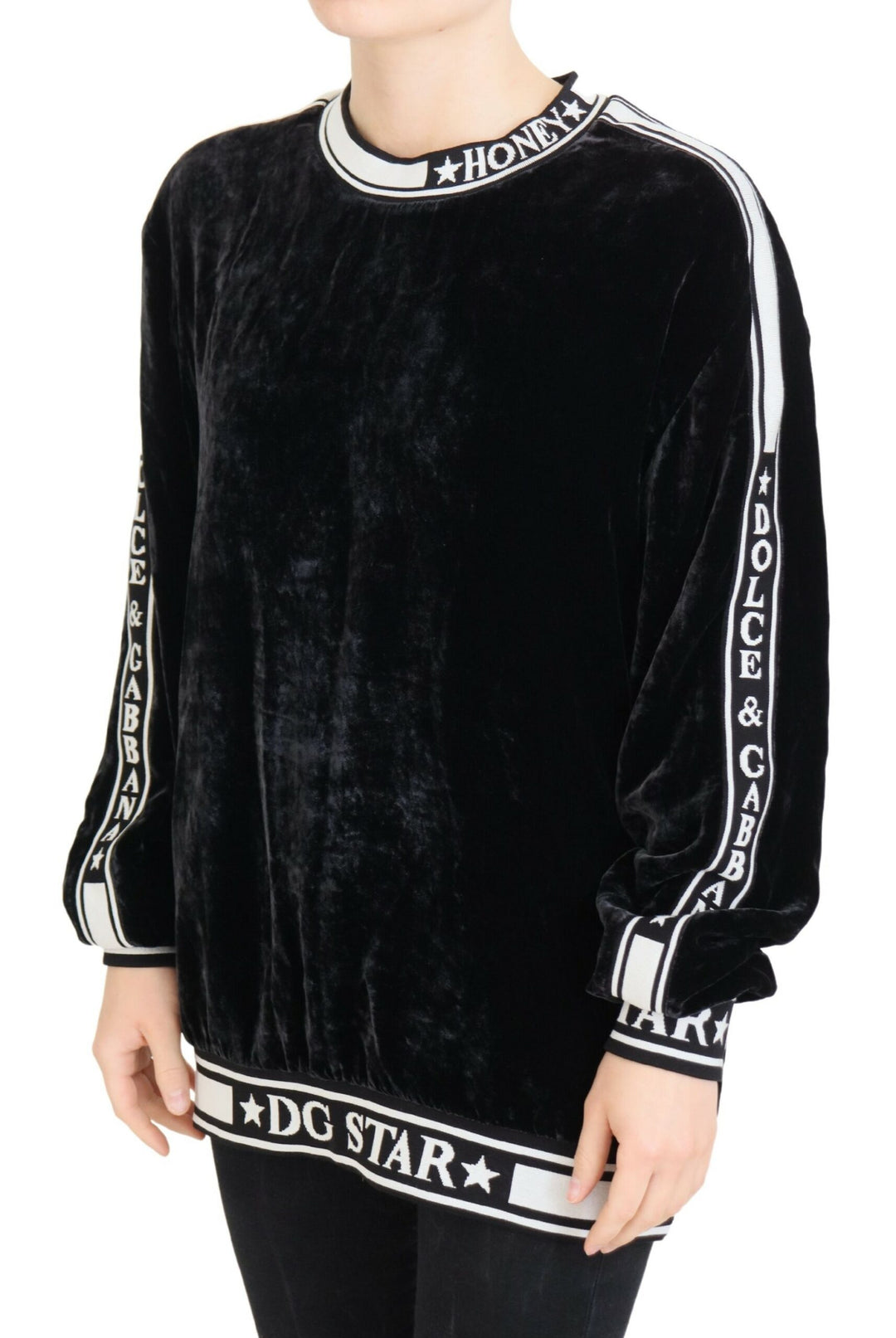 Elegant sweater made of silk blend and velvet