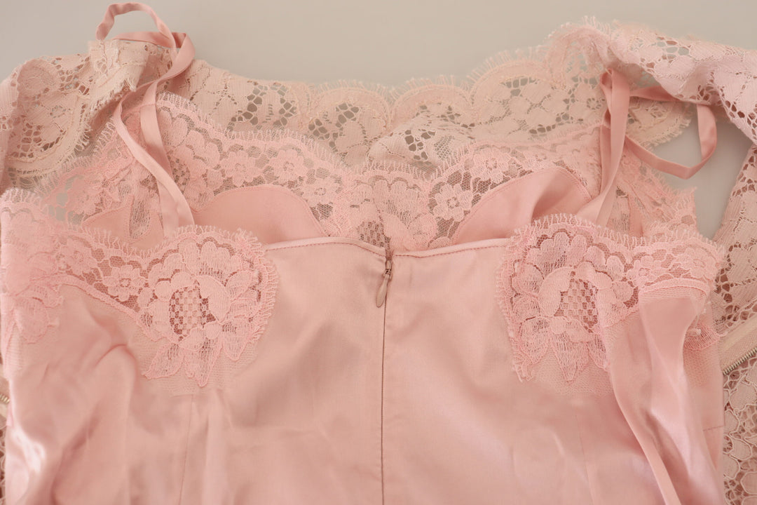 Elegant sleeveless blouse made of transparent lace in pink
